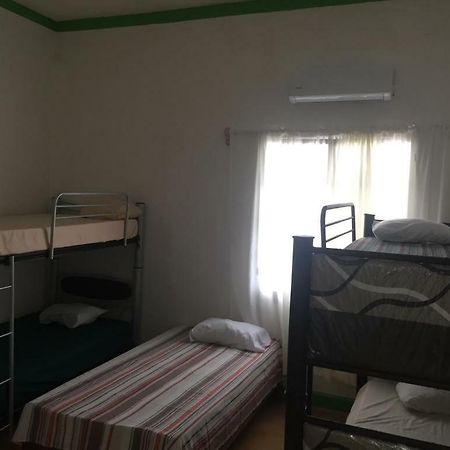 Hostal La Concordia ซิวดัด วัลเลส ภายนอก รูปภาพ